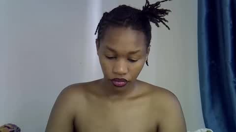 angel_mia5 online show from 05/11/26, 11:49