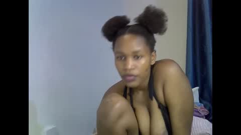 angel_mia5 online show from 05/27/26, 01:57