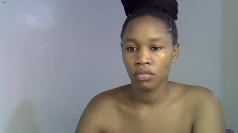 angel_mia5 online show from 06/19/26, 02:32