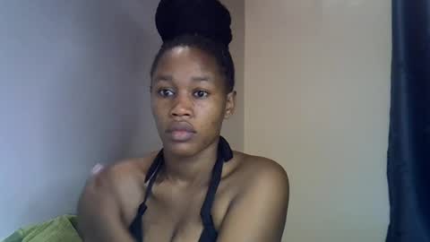 angel_mia5 online show from 06/23/26, 02:09
