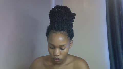 angel_mia5 online show from 06/28/26, 10:32