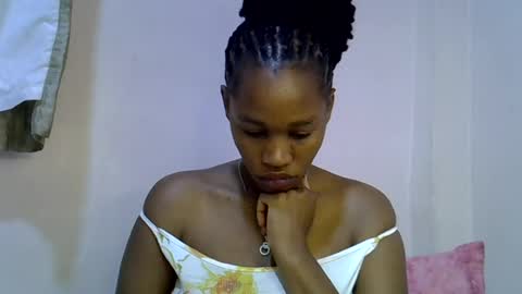 angel_mia5 online show from 07/28/26, 12:48