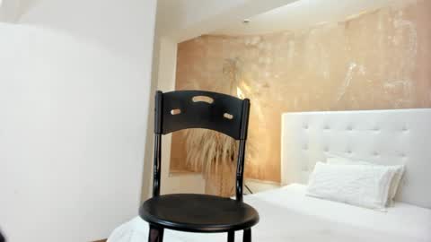 Snapshot of angel_nicolas chatting on 03/06/25, 08:59 ANGEL online show from 03/06/25, 08:59