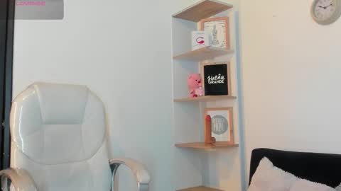 Angel online show from 11/16/25, 04:40