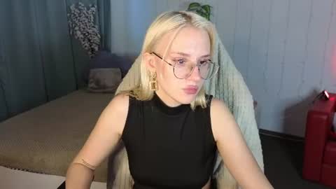 Angelica online show from 06/25/26, 02:11