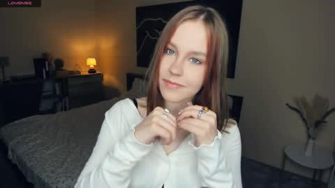 Snapshot of angel_to_burn chatting on 09/26/25, 07:34 SofiaSofi online show from 09/26/25, 07:34