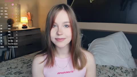 Snapshot of angel_to_burn chatting on 11/27/25, 07:10 SofiaSofi online show from 11/27/25, 07:10