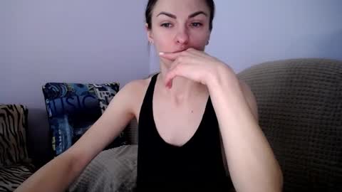 Snapshot of angel_zoe77 chatting on 11/04/25, 09:30 Zoe online show from 11/04/25, 09:30