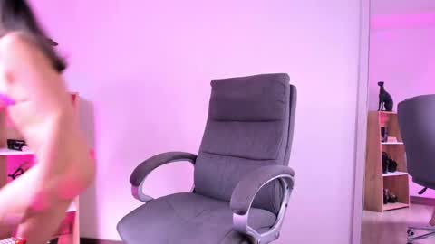 Snapshot of angela_bonetti chatting on 10/09/25, 08:18 Angela Bonetti online show from 10/09/25, 08:18