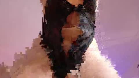 Snapshot of angela_desire chatting on 11/10/25, 12:26 Angela online show from 11/10/25, 12:26