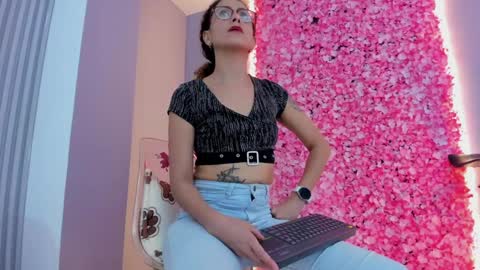 A N G E LA.  online show from 01/11/25, 10:19