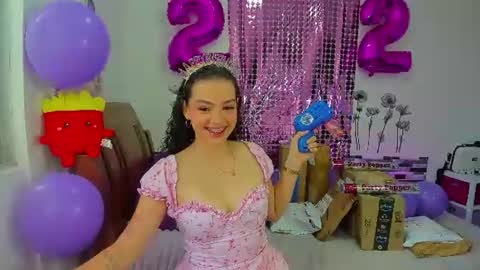 ANGELA  online show from 06/17/26, 01:12