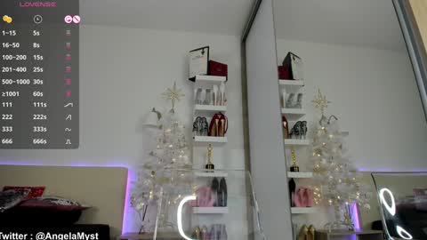 Angela online show from 12/20/24, 09:32