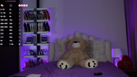 Angela online show from 07/04/26, 12:11