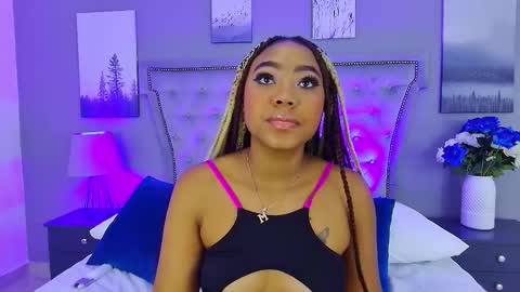 Angela Roberts online show from 11/11/25, 07:41