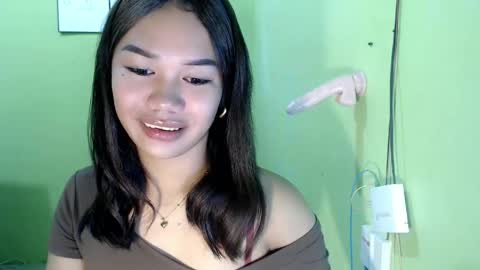 Snapshot of angela_star888 chatting on 03/17/26, 06:33 angela_star888 online show from 03/17/26, 06:33