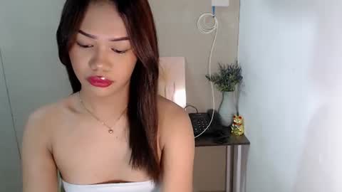 Snapshot of angela_star888 chatting on 06/11/26, 03:04 angela_star888 online show from 06/11/26, 03:04