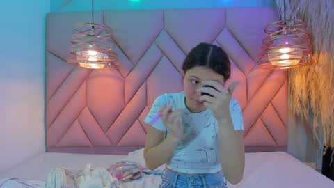 ANGELA online show from 01/15/25, 12:04