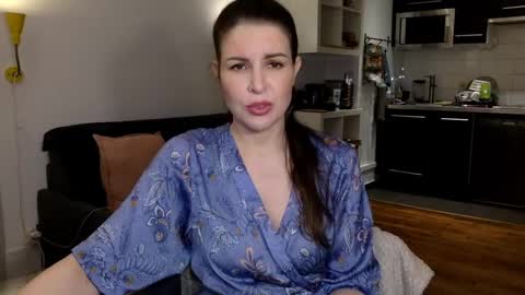 Snapshot of angeladarkk chatting on 02/27/25, 09:14 Angela online show from 02/27/25, 09:14