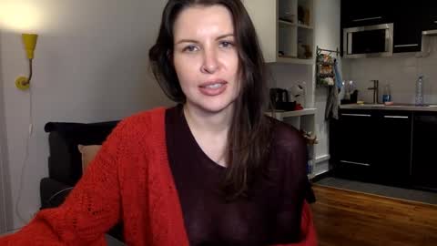 Snapshot of angeladarkk chatting on 11/25/25, 07:36 Angela online show from 11/25/25, 07:36