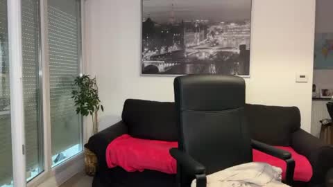 Angela online show from 07/10/26, 07:27