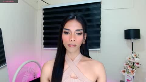 SENORITA online show from 09/26/25, 04:11