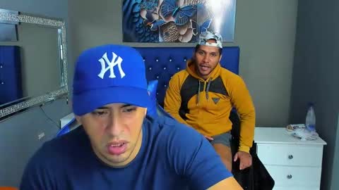 Angel And Cris online show from 10/16/25, 12:39