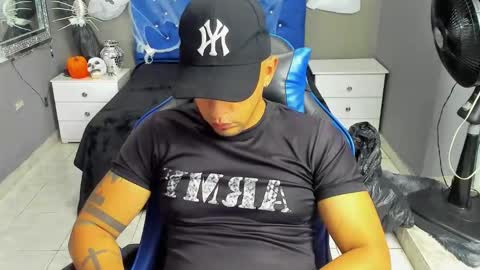 Angel And Cris online show from 10/28/25, 12:09