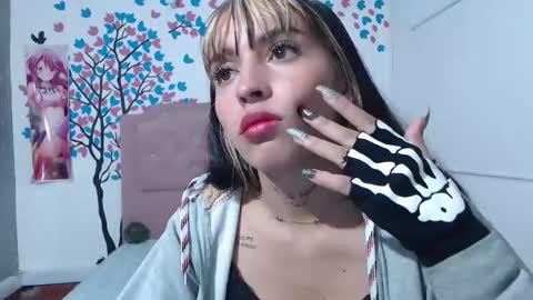 Snapshot of angelaturizo_ chatting on 03/04/25, 02:38 angelaturizo_ online show from 03/04/25, 02:38
