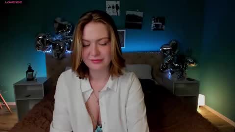angelawallace online show from 02/12/25, 11:18