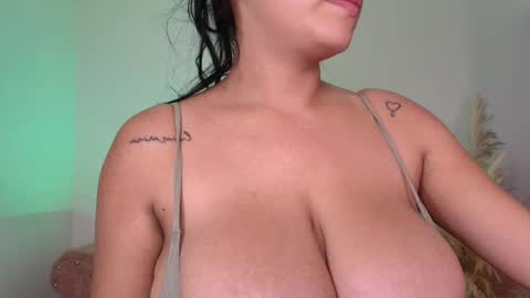 Angela Big boobs White online show from 02/13/25, 10:34