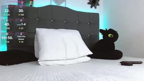 Snapshot of angelbacker chatting on 09/16/25, 12:55 Angel online show from 09/16/25, 12:55