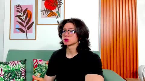 Angel Bennet online show from 12/17/24, 03:17