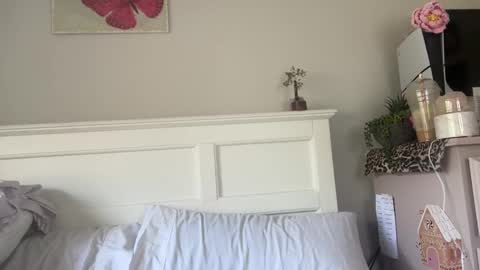 venellope888 online show from 02/04/25, 04:59