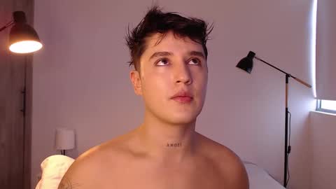 Snapshot of angelcossio chatting on 11/02/25, 07:27 Angel online show from 11/02/25, 07:27