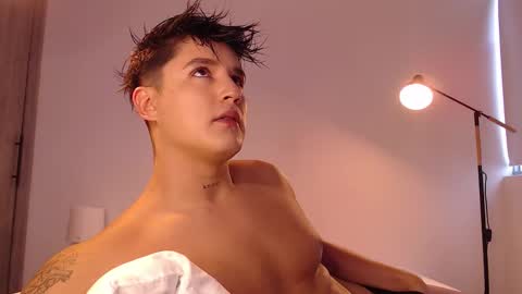 Snapshot of angelcossio chatting on 11/22/25, 07:02 Angel online show from 11/22/25, 07:02