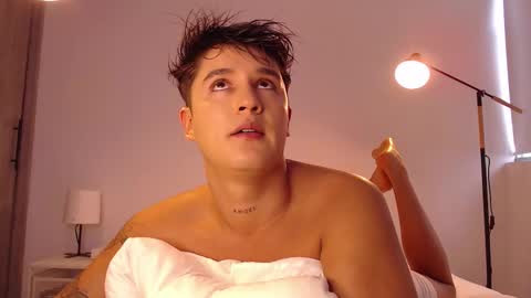 Snapshot of angelcossio chatting on 11/24/25, 07:02 Angel online show from 11/24/25, 07:02