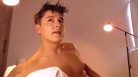 Snapshot of angelcossio chatting on 11/25/25, 07:03 Angel online show from 11/25/25, 07:03