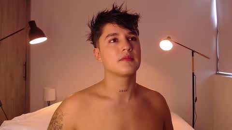 Snapshot of angelcossio chatting on 12/14/25, 06:23 Angel online show from 12/14/25, 06:23