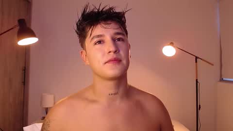 Snapshot of angelcossio chatting on 12/15/25, 10:36 Angel online show from 12/15/25, 10:36