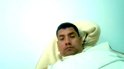 Snapshot of angeldavid90 chatting on 09/28/25, 05:29 angeldavid90 online show from 09/28/25, 05:29