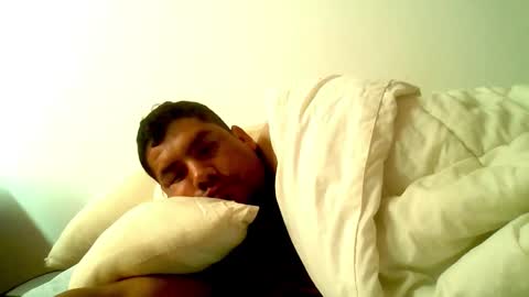 Snapshot of angeldavid90 chatting on 10/04/25, 01:20 angeldavid90 online show from 10/04/25, 01:20