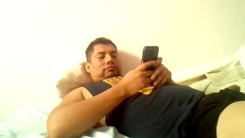 Snapshot of angeldavid90 chatting on 10/05/25, 03:32 angeldavid90 online show from 10/05/25, 03:32