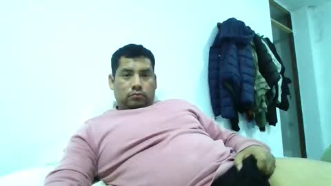 Snapshot of angeldavid90 chatting on 10/17/25, 11:29 angeldavid90 online show from 10/17/25, 11:29