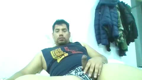 Snapshot of angeldavid90 chatting on 10/25/25, 01:46 angeldavid90 online show from 10/25/25, 01:46