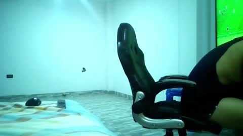 angeldavid90 online show from 06/02/26, 09:39