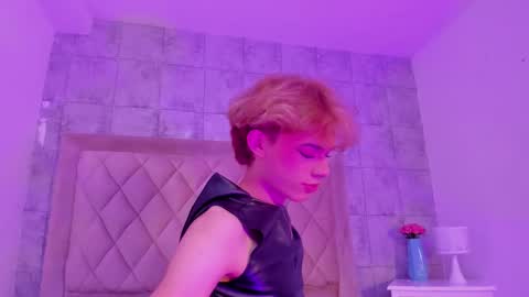 Snapshot of angeldoll_1 chatting on 03/14/26, 05:02 Angel Doll online show from 03/14/26, 05:02