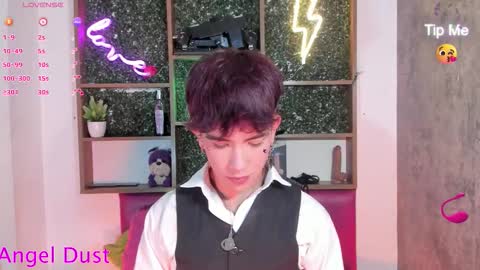 Snapshot of angeldustt_19 chatting on 01/06/26, 03:10 Angel dust online show from 01/06/26, 03:10