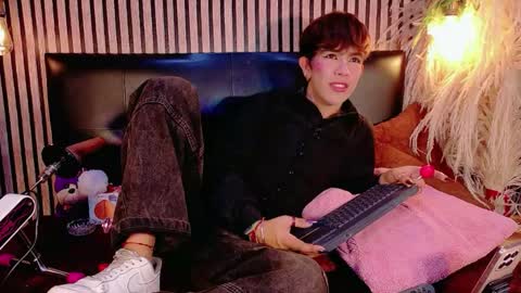 Snapshot of angeldustt_19 chatting on 06/02/26, 03:08 Angel dust online show from 06/02/26, 03:08