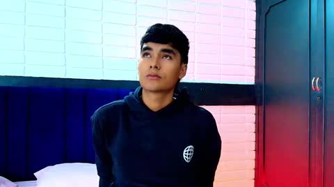 AngelduzZzt online show from 10/20/25, 12:27